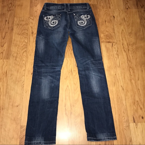 Liuces Dark Straight Leg Distressed Jeans 7 - Picture 6 of 8